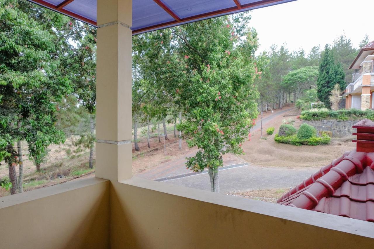 Spot On 1767 Villa Anggur Panderman Batu  Exterior photo